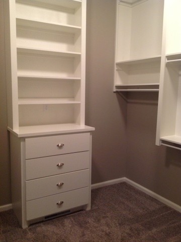 Inspiration for a timeless closet remodel in Oklahoma City