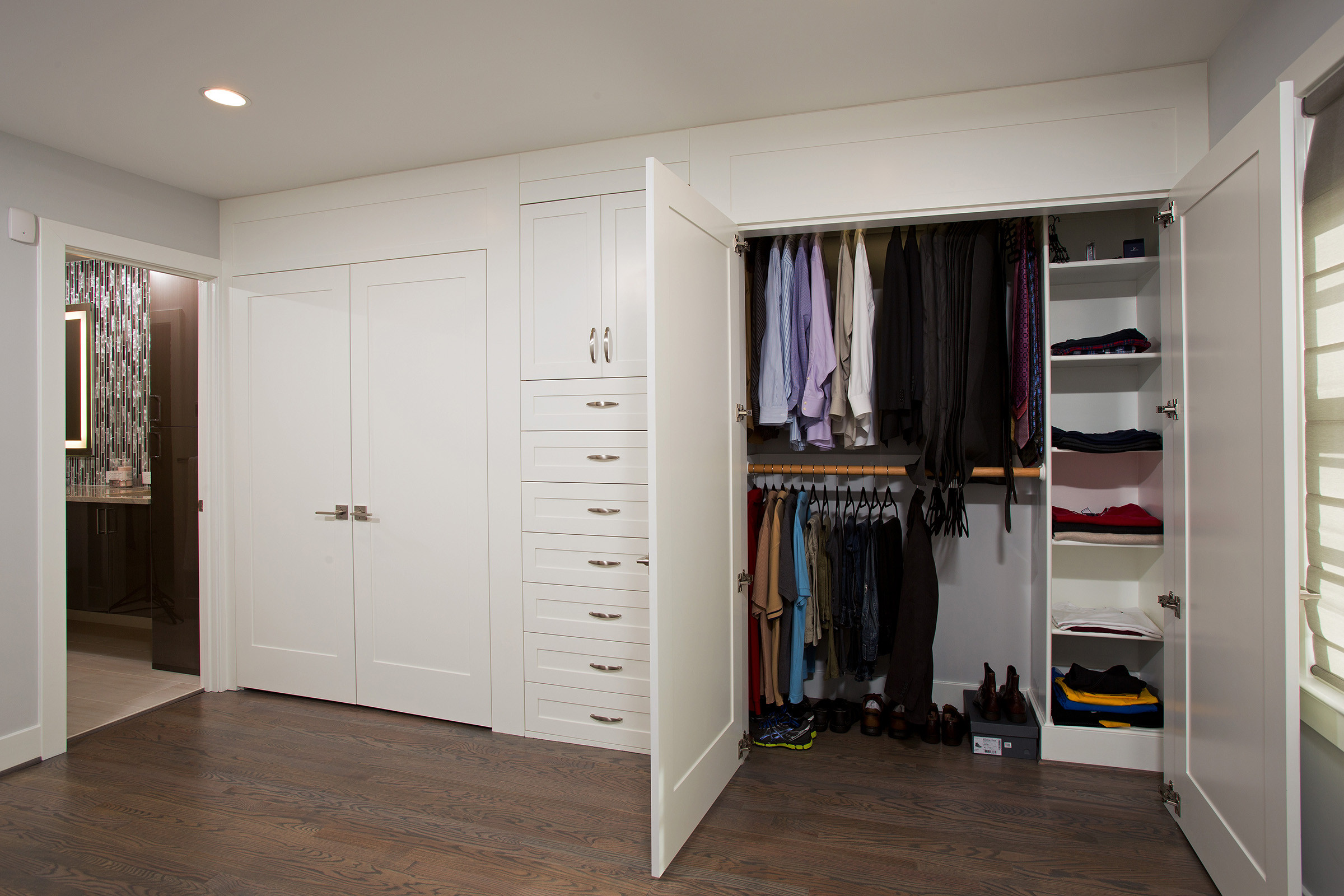 75 Large Closet Ideas You'll Love - January, 2024