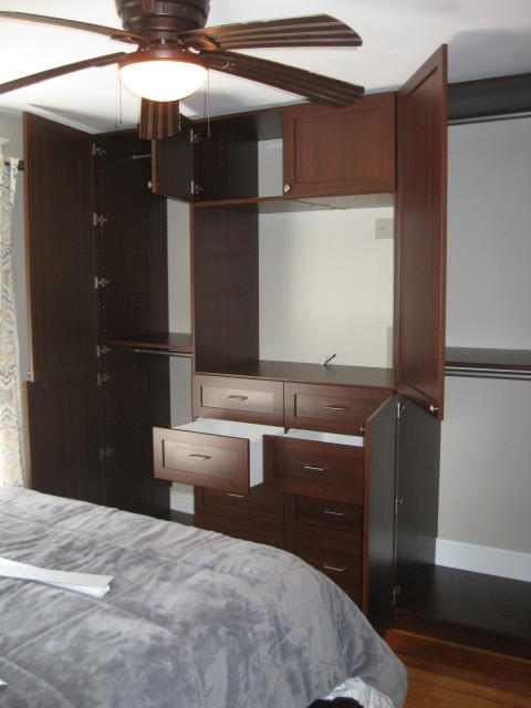 A Wardrobe Unit In Wappingers Falls New York Classique Chic Armoire Et Dressing New York 9082