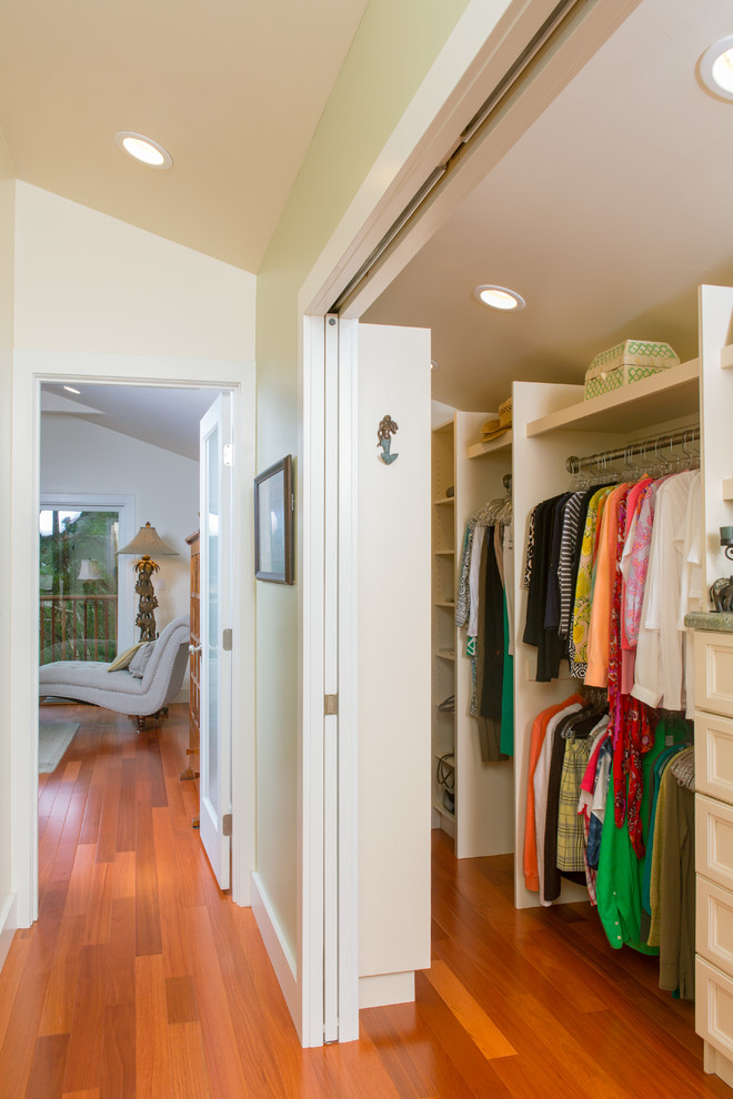 Inspiration for a timeless closet remodel in Hawaii