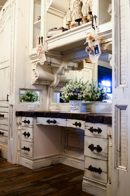 Baroque Montagne Armoire Et Dressing Salt Lake City Par Country Cabinet