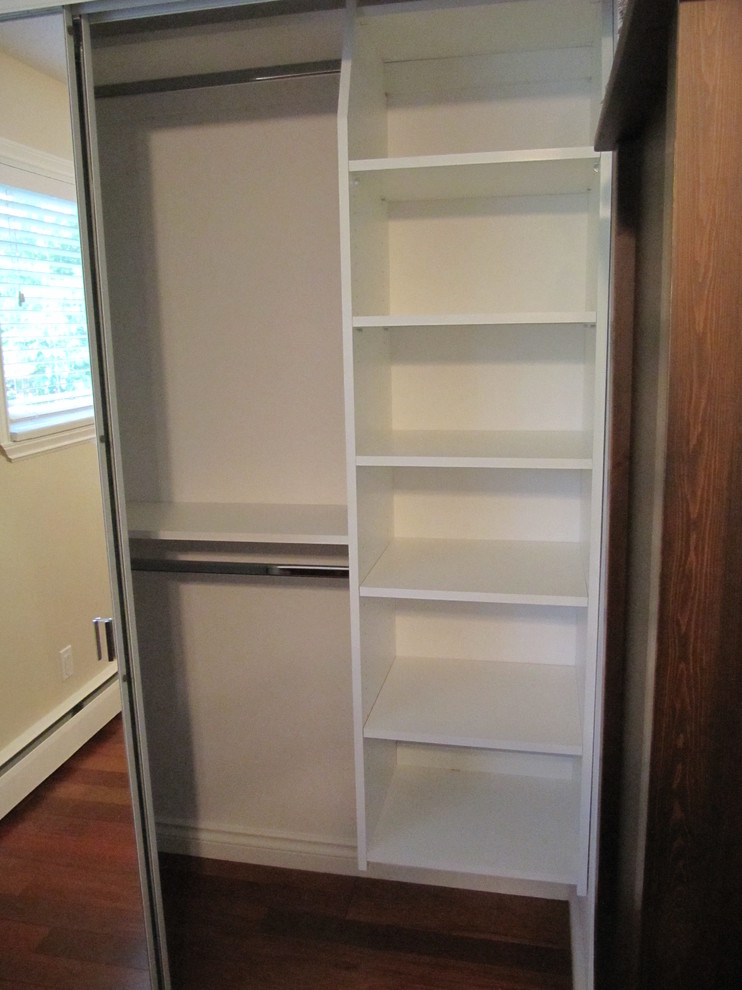 Beautiful Home in Ladner Traditional Closet Vancouver by STORX