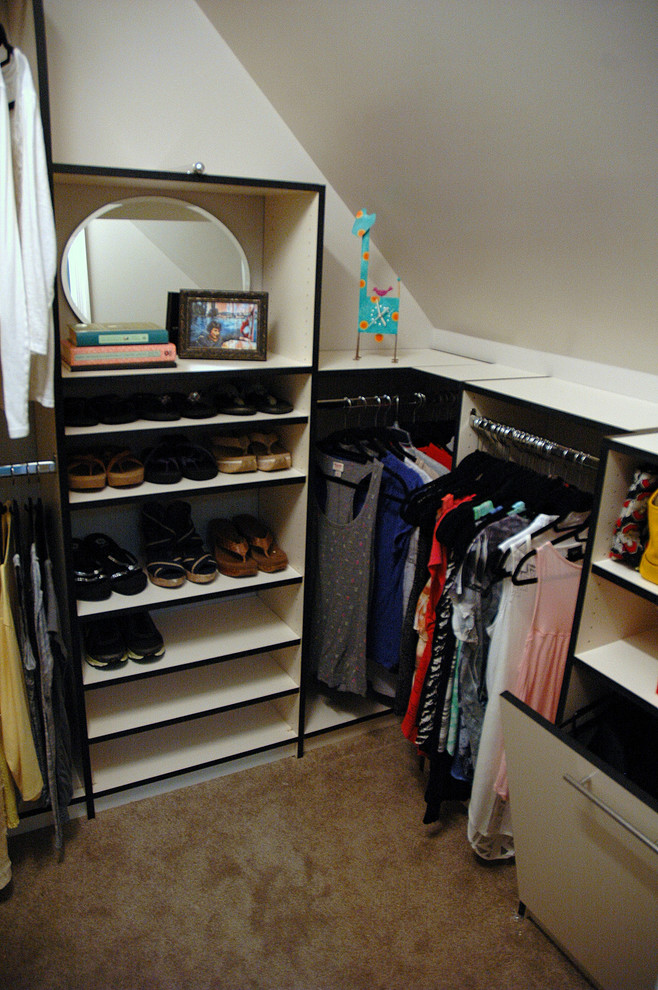 Becker 2 Master's & Drawer Bank - Traditional - Closet - Richmond | Houzz