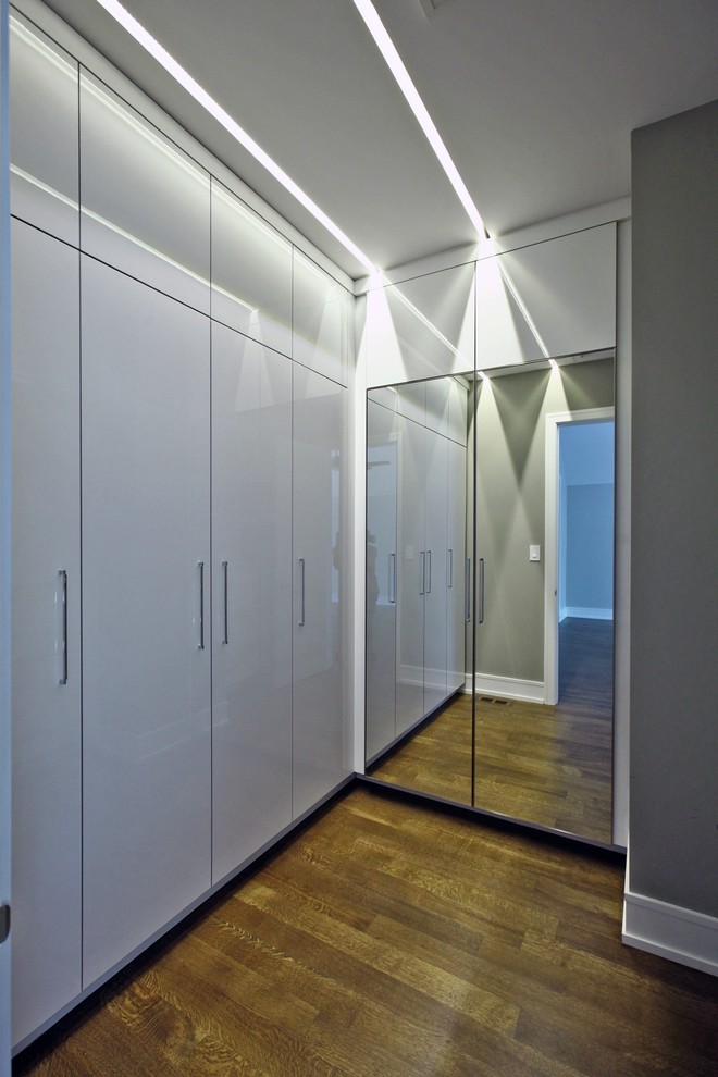 Closet - contemporary closet idea in Toronto