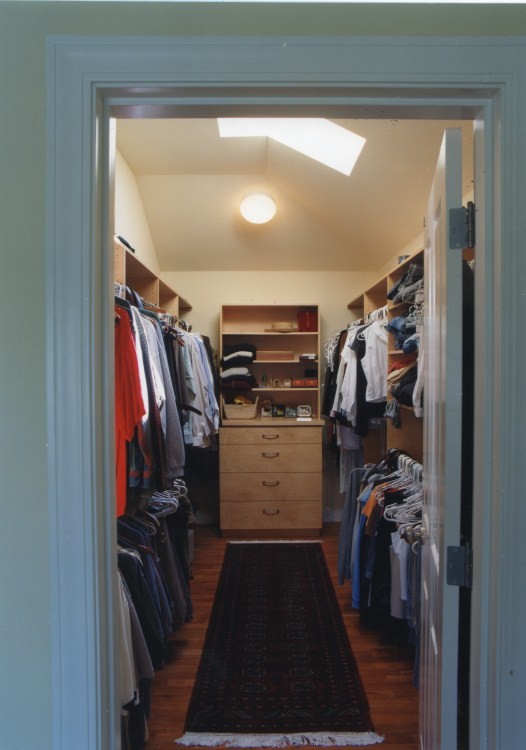 Inspiration for a contemporary closet remodel in Seattle