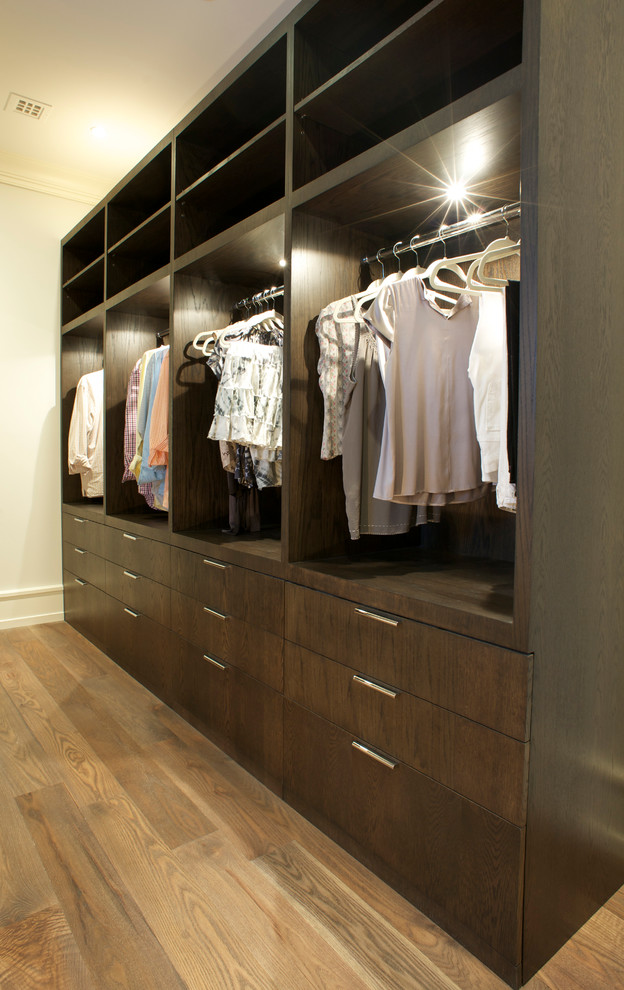 This is an example of a contemporary wardrobe in New York.