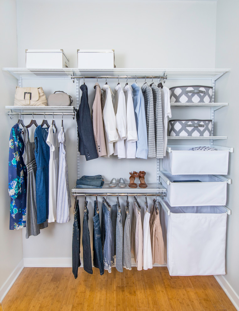 Inspiration for a modern closet remodel in Cincinnati