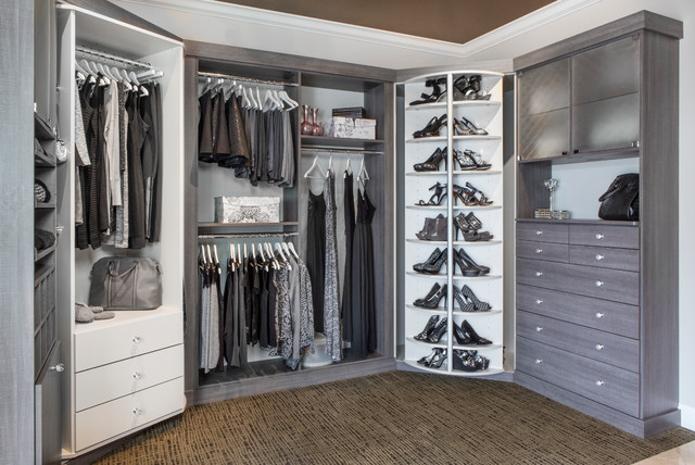 Corner Storage Solutions - Traditional - Wardrobe - Chicago - by CLOSET  FURNISHINGS & CABINETRY | Houzz UK