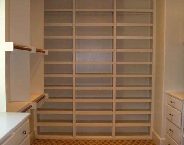 Custom home build with horse stables in Flower Mound, TX Contemporary