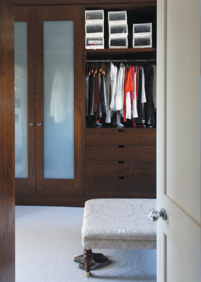 This is an example of a contemporary wardrobe in Dublin.