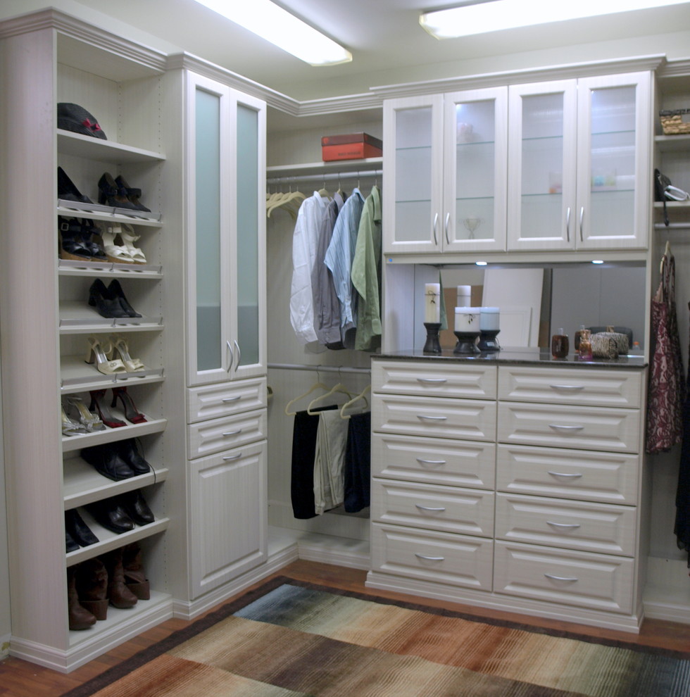 Closet - contemporary closet idea in New York