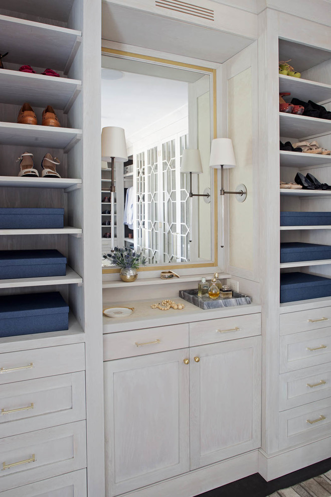 Design ideas for a traditional wardrobe in Atlanta.