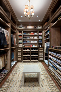 20 Walk-In Closet Ideas to Make It More Beautiful and Efficient