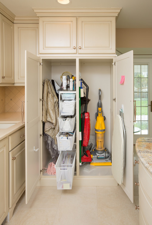 Small clearance broom cupboard