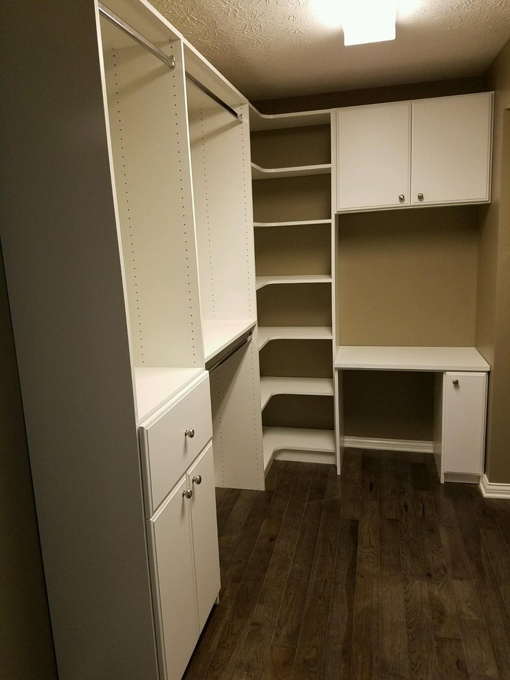Closet - mid-sized traditional closet idea in Indianapolis