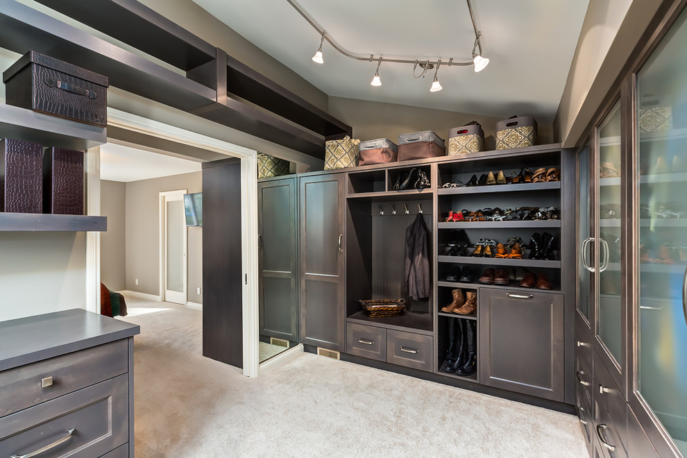 Master Bedroom Ensuite And Walk In Closet Transitional Closet Calgary By Kon Strux Developments Houzz