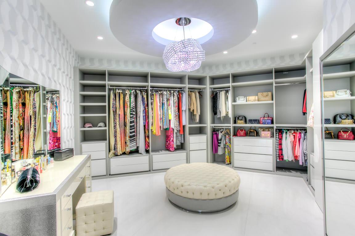 40 Pretty Modern Closet Ideas That Every Women Will Love, HomeMydesign