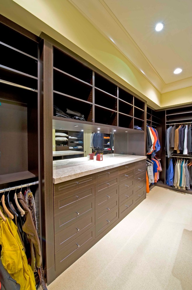 Example of a trendy closet design in Miami