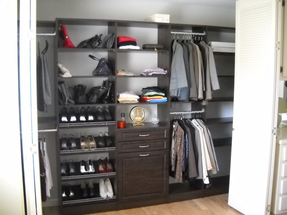 rubbermaid closet drawers