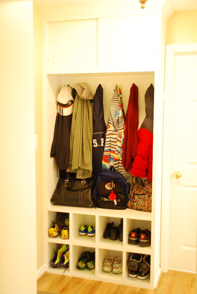 Inspiration for a small contemporary closet remodel in DC Metro