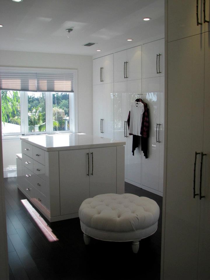 Closet - contemporary closet idea in Miami