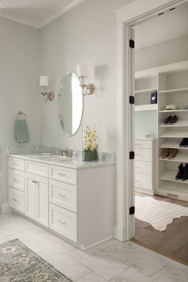 Inspiration for a transitional closet remodel in Richmond