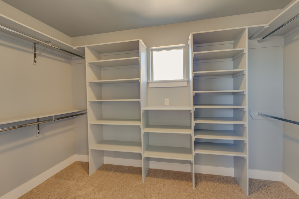 Example of a classic closet design in Boise
