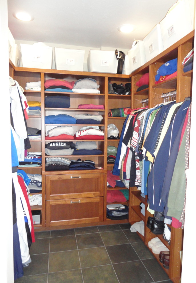 Example of a classic closet design in San Luis Obispo