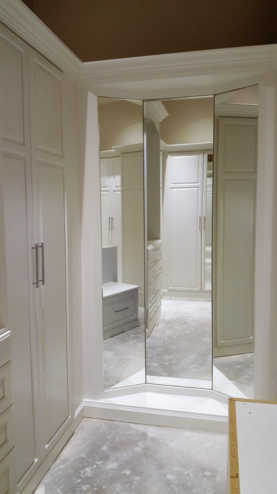 Traditional white closet painted wood vs Thermofoil Traditional