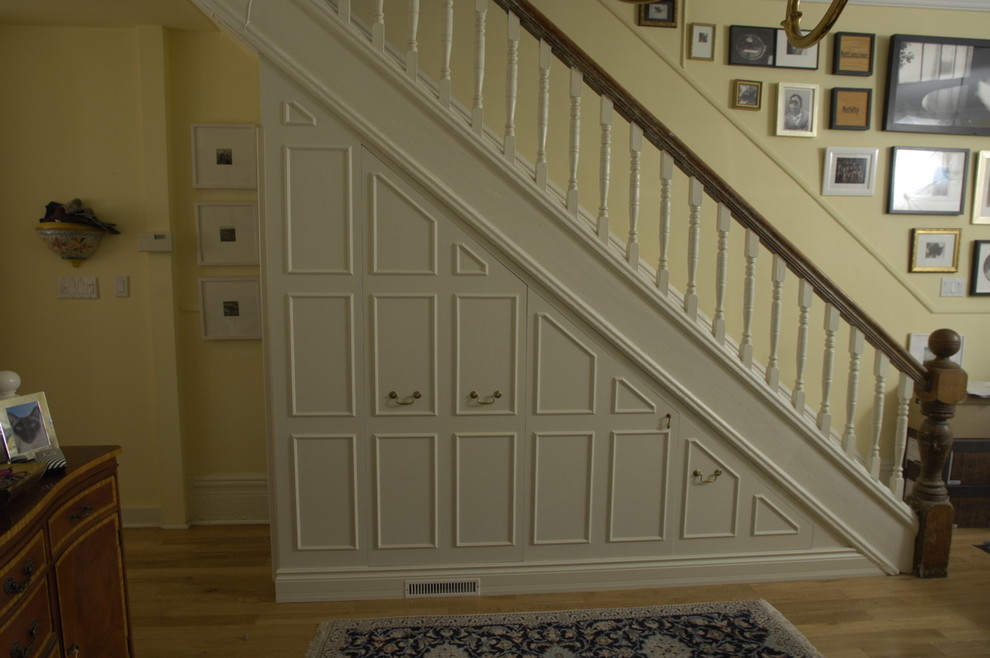 Understair storage Traditional Closet Toronto by Lipa Woodwork