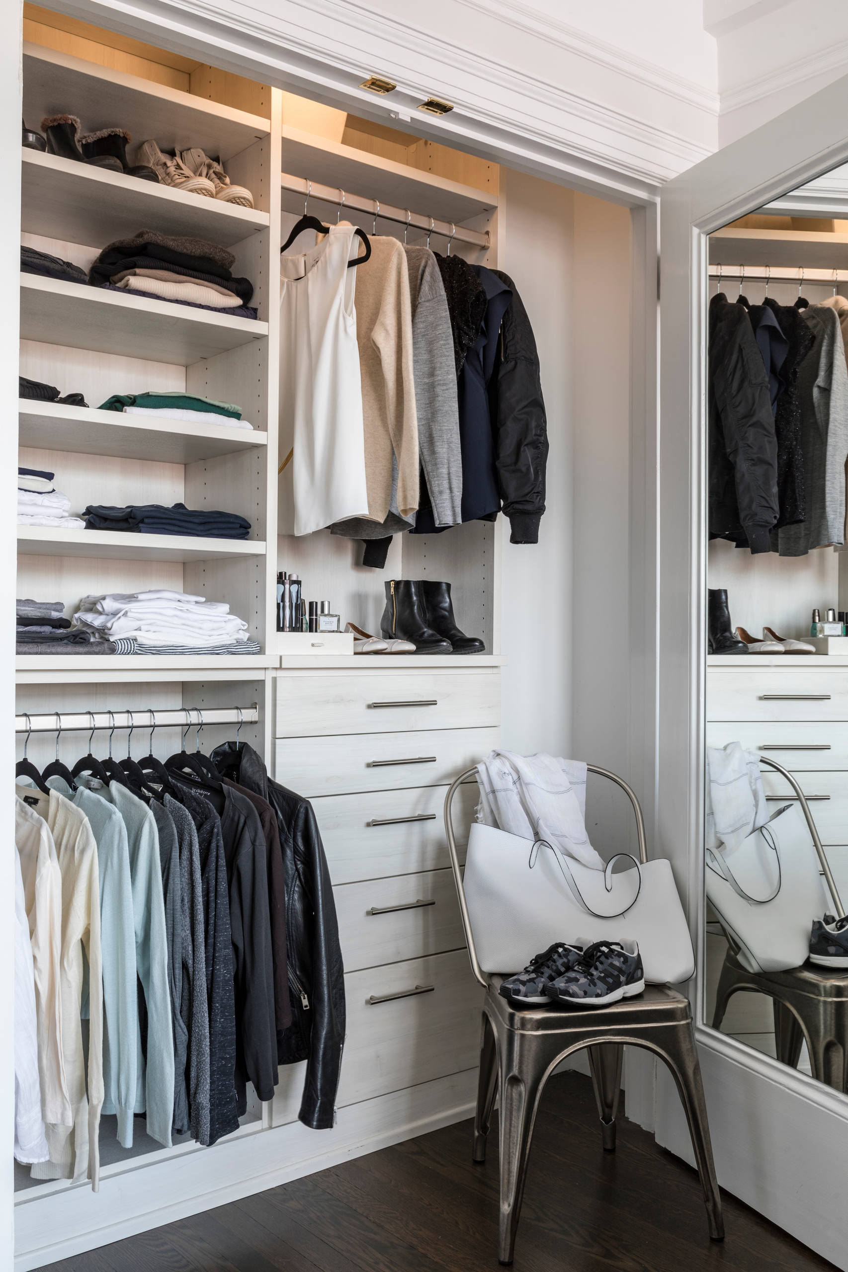 75 Walk-In Closet Ideas You'll Love - January, 2024