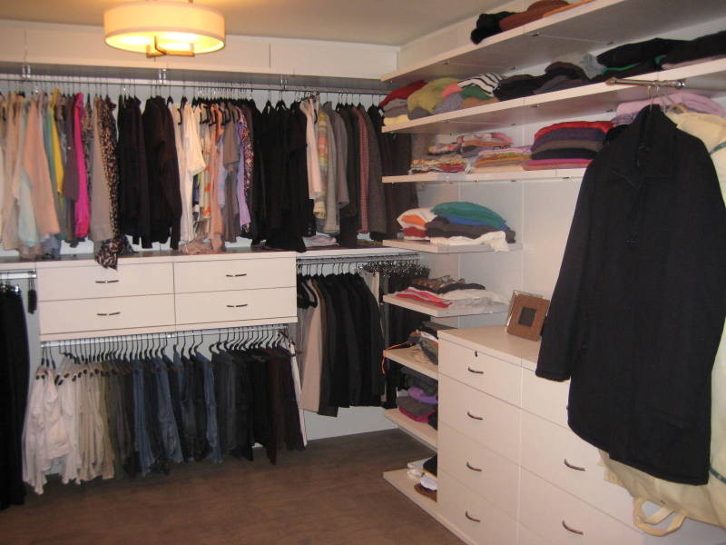 Inspiration for a contemporary closet remodel in Baltimore