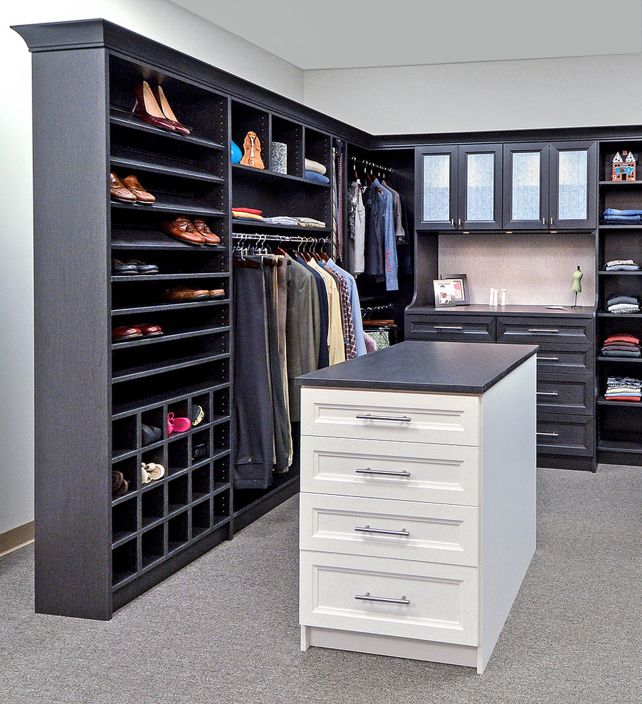 Walk In Closet With Center Island Contemporary Closet   Walk In Closet With Center Island The Closet Works Inc Img~baf1f5460bfd6897 9 2151 1 34b5f7e 