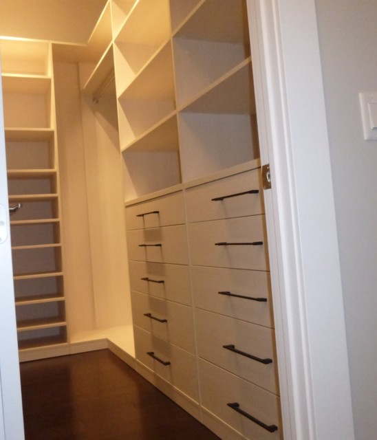 Walk in Closets Classique Armoire et Dressing Toronto par Komandor Canada Closets