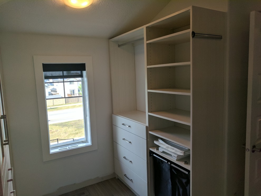 Walk In Closets Traditional Closet Edmonton By Stor X Organizing Systems Edmonton Houzz 3238