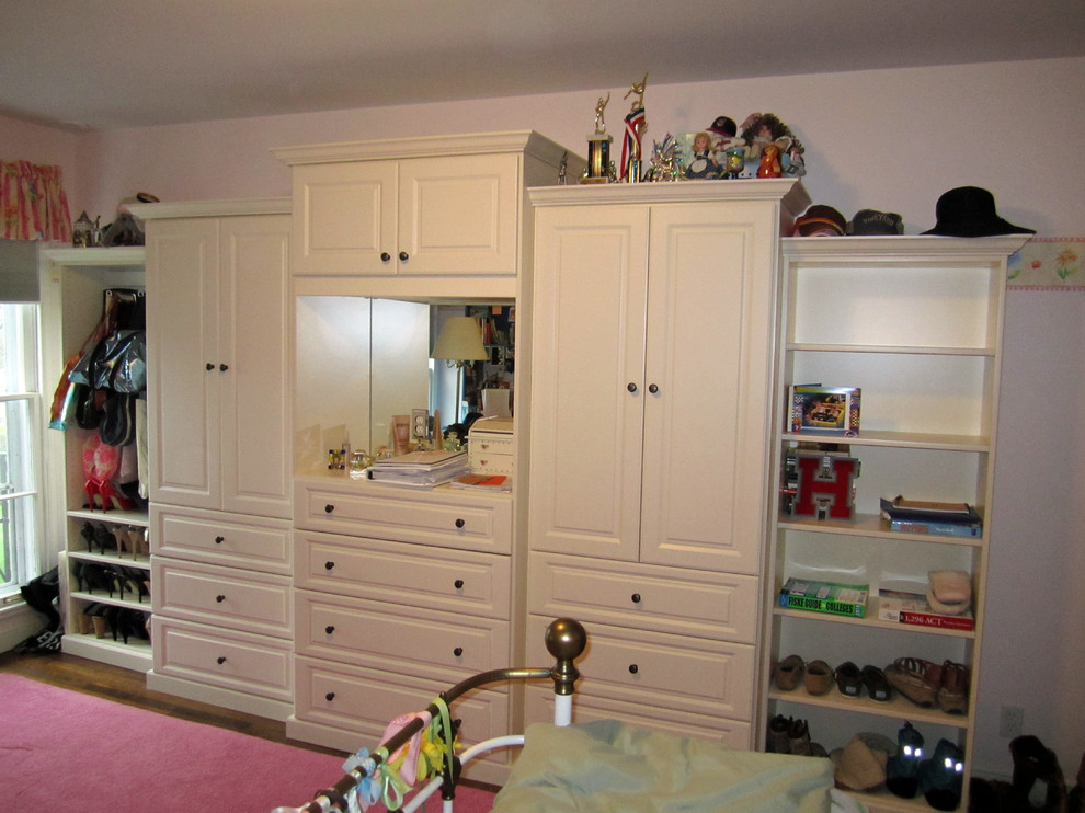 Wall Units & Wardrobes Traditional Wardrobe Cleveland by Closet