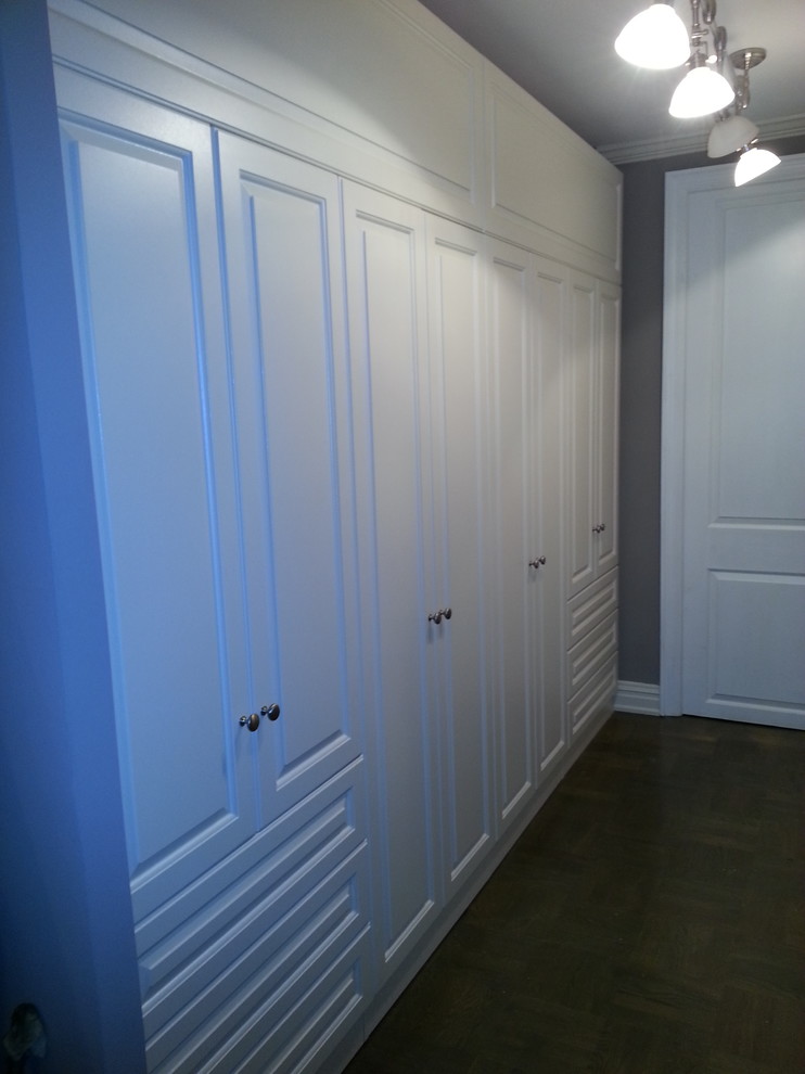 Example of a closet design in New York