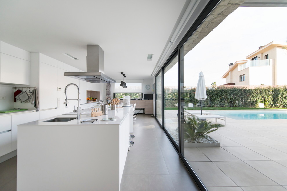 Modern kitchen in Valencia.