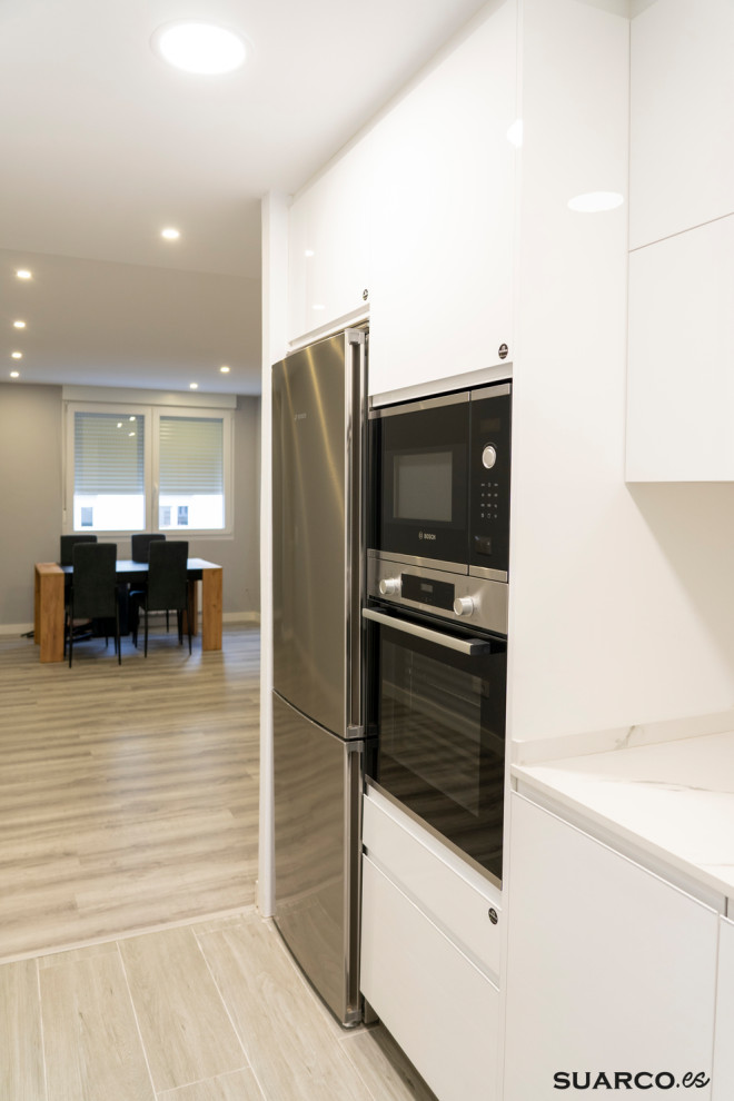 Columna horno microondas - Modern - Kitchen - Other - by Suarco | Houzz