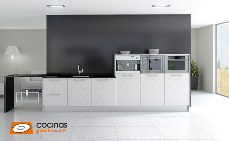 Bild på ett litet funkis linjärt kök med öppen planlösning, med en enkel diskho, släta luckor, grå skåp, grått stänkskydd och rostfria vitvaror