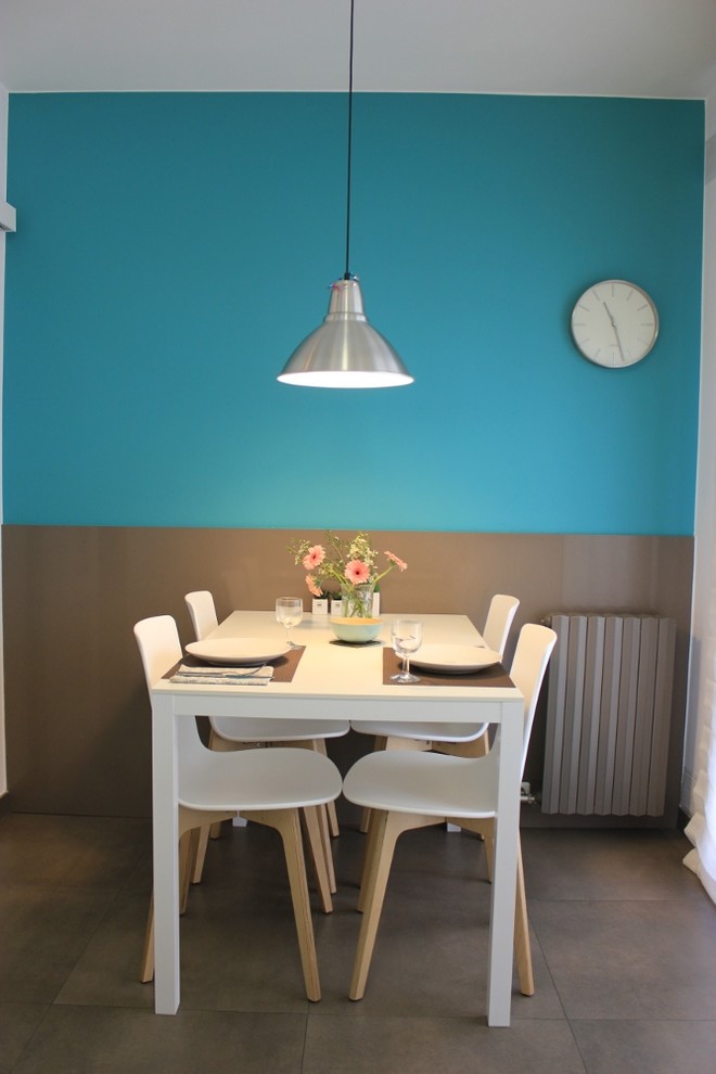 This is an example of a scandi dining room in Barcelona.