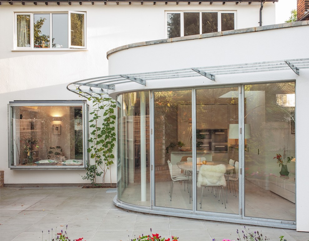 Contemporary conservatory in London.
