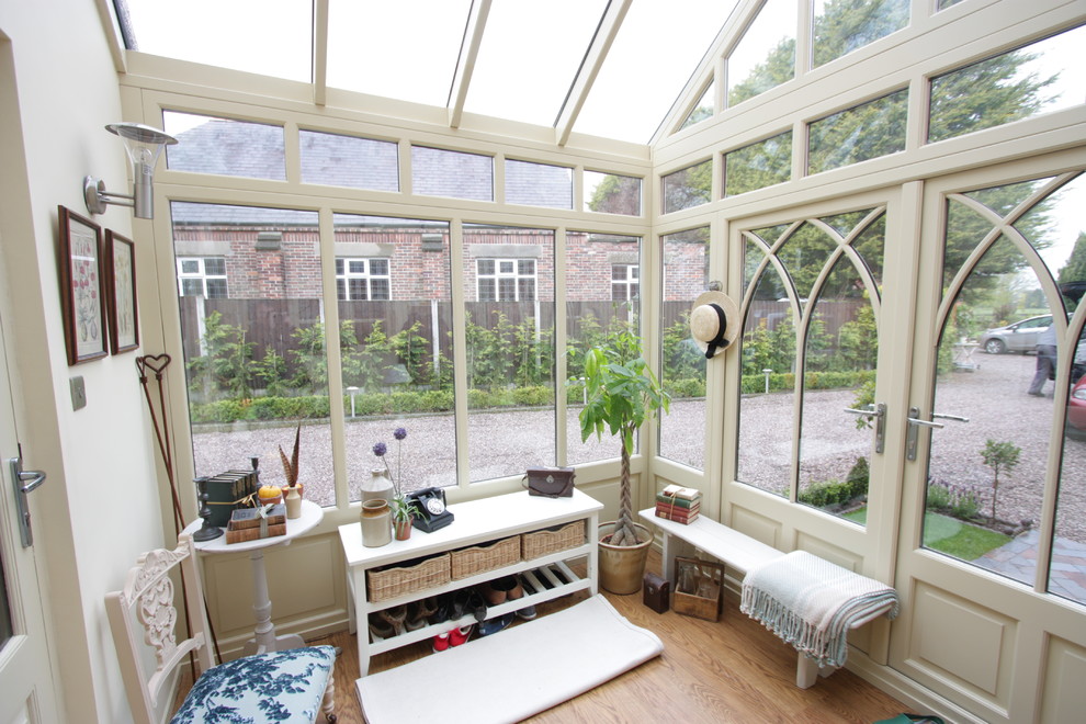 This is an example of a traditional conservatory in West Midlands.