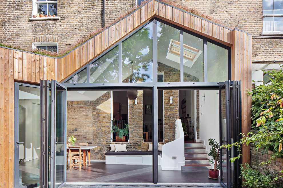 Inspiration for a contemporary sunroom remodel in London