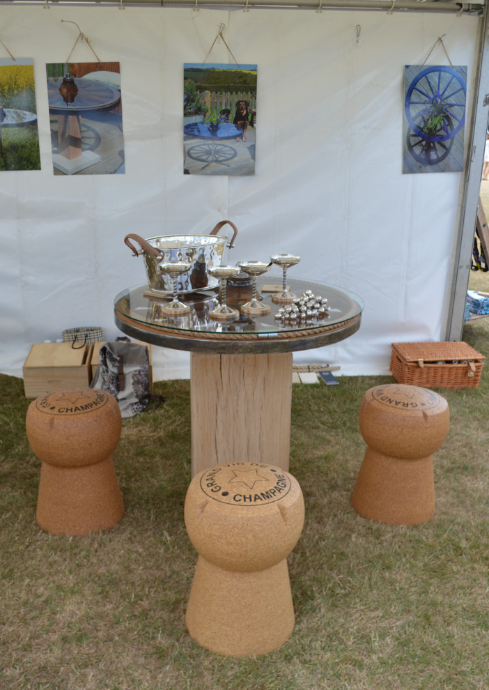 Large Cartwheel Table on Very Heavy Oak Base Shabbychic Style