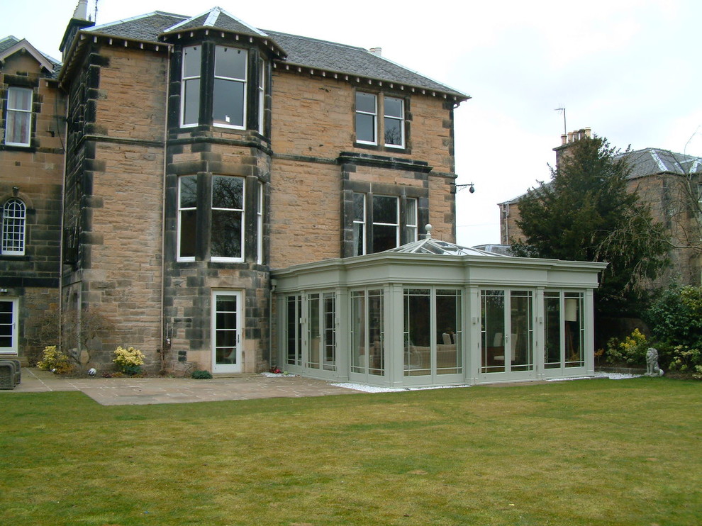 Design ideas for a traditional conservatory in Other.