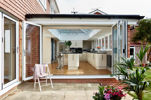 Orangery kitchen in Hampshire - Contemporary - Conservatory - Hampshire ...