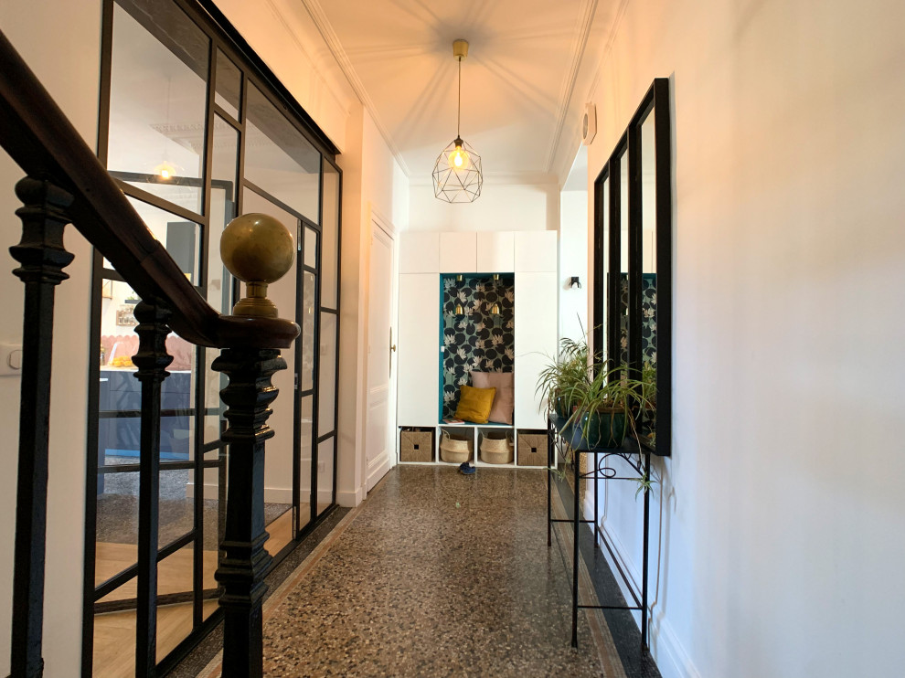 Idee per un ingresso o corridoio bohémian con pavimento alla veneziana