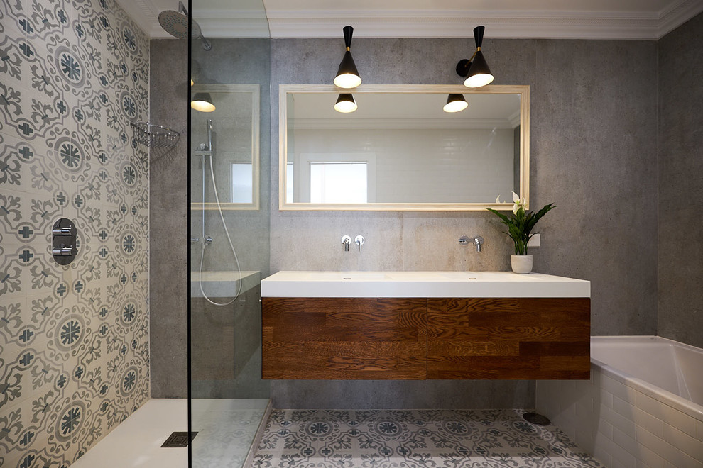 Baños con Baldosa Hidráulica Artesanal Yanyare - Bathroom - Other - by  Yanyare Design | Houzz