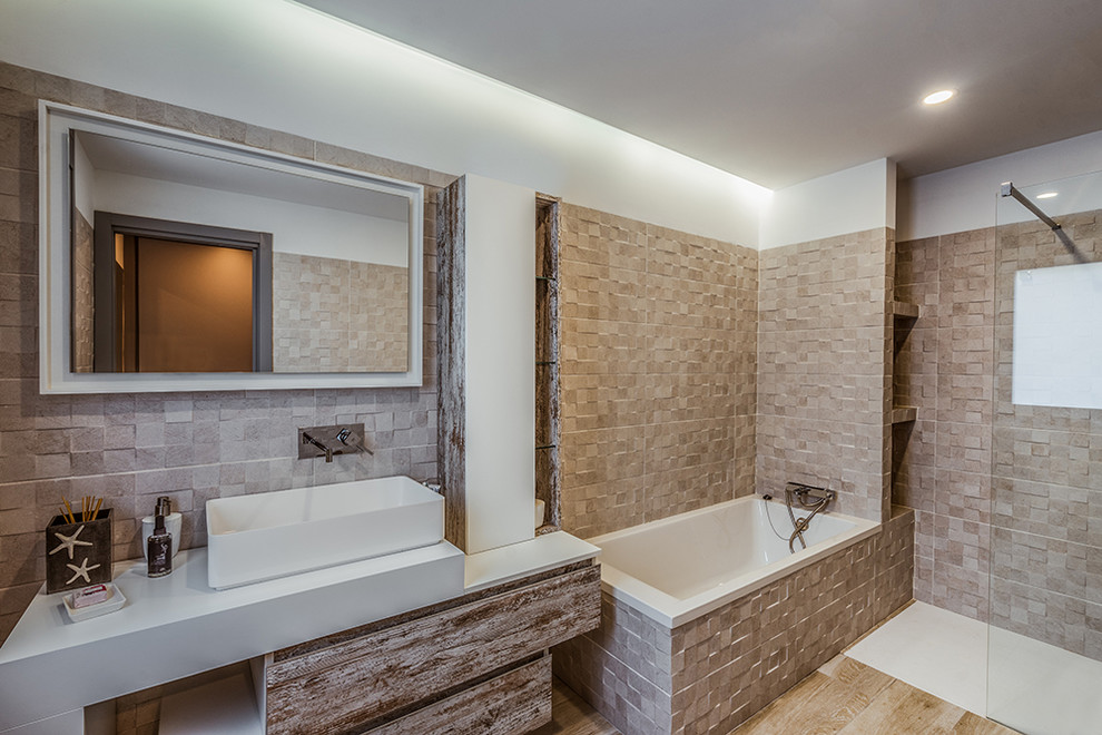 Casa discreta por fuera y espectacular por dentro. - Scandinavian -  Bathroom - Madrid - by OOIIO Arquitectura | Houzz